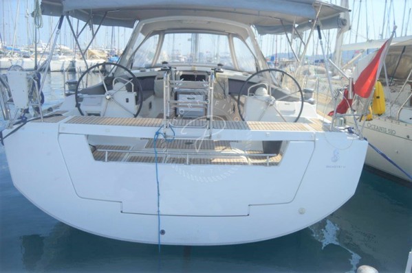 2014 BENETEAU OCEANIS 48