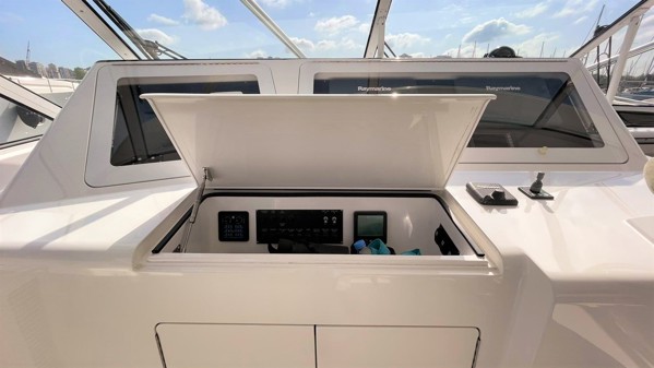 2013 VIKING 52 OPEN