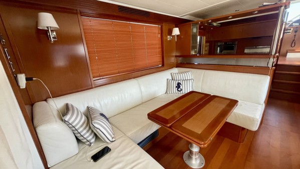 2011 BENETEAU SWIFT TRAWLER 52