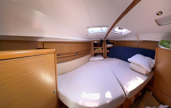 2009 JEANNEAU SUN ODYSSEY 44 I