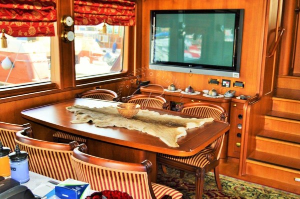 2008 TRAWLER 30M