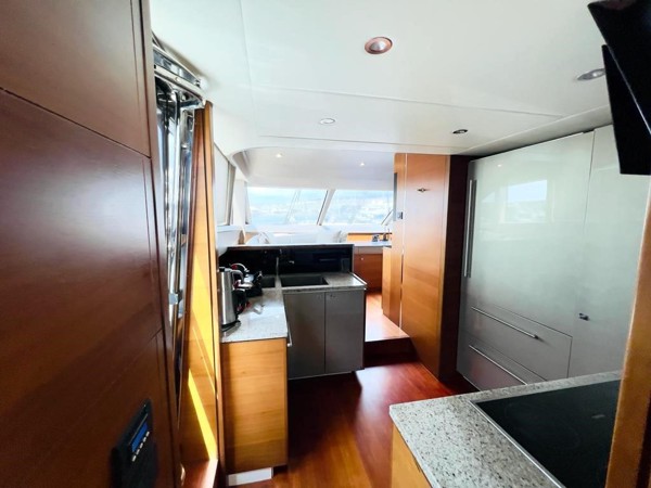 2015 PRINCESS 88