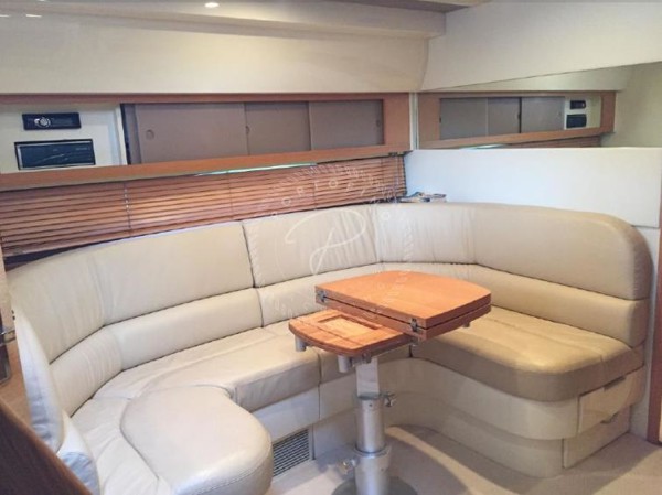 2009 FAIRLINE TARGA 38