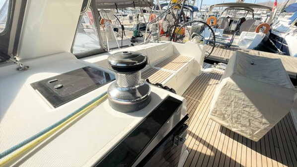 2015 BENETEAU OCEANIS 48