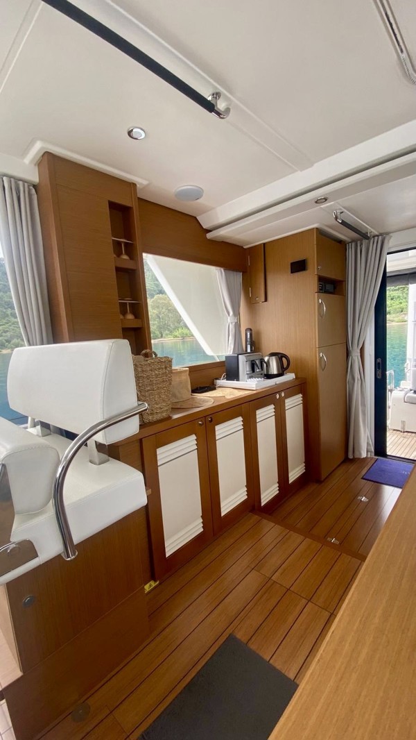 2021 BENETEAU SWIFT TRAWLER 41- DOCKMATE 