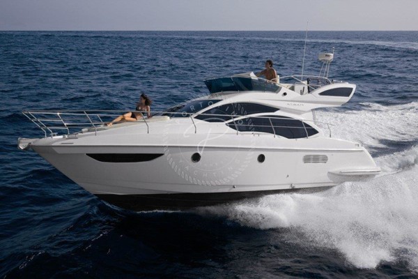 2011 AZIMUT 38