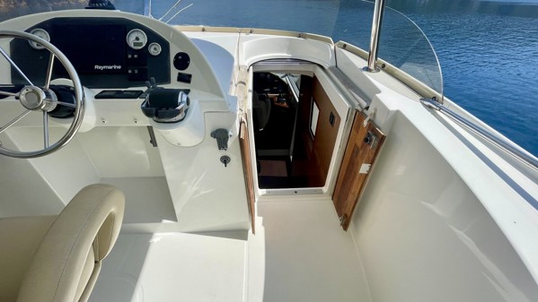 2011 BENETEAU SWIFT TRAWLER 52