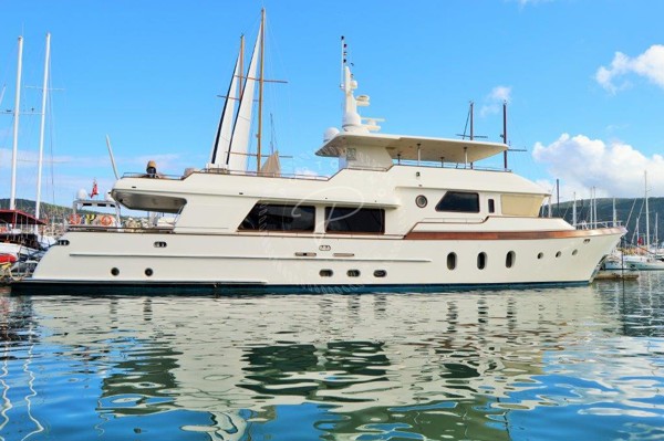 2008 TRAWLER 30M