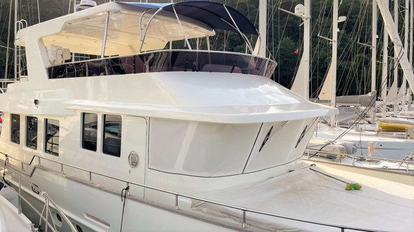 2020 CUSTOM TRAWLER 20 M