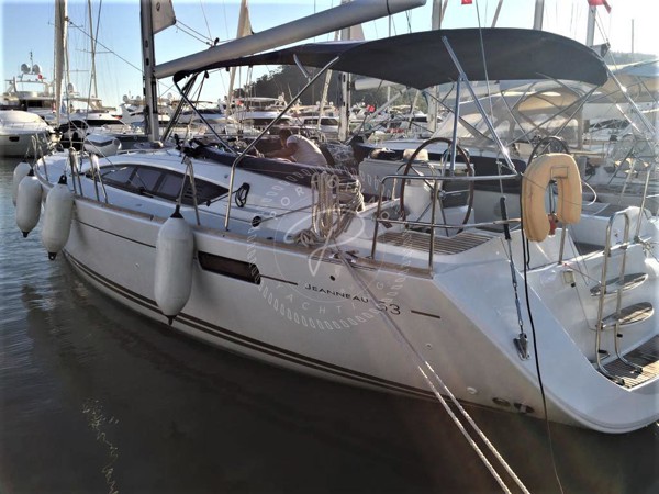 2011 JEANNEAU 53