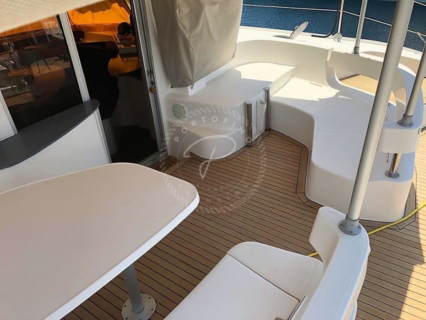 2004 FOUNTAINE PAJOT LAVEZZI 40