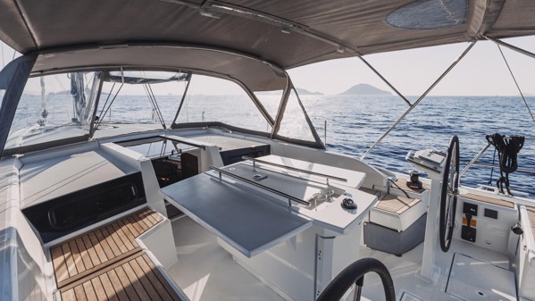 2021 BENETEAU OCEANIS 46.1