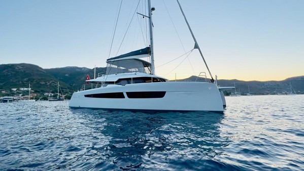 2021 FOUNTAINE PAJOT SAMANA 59