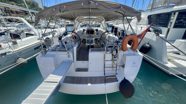 2011 BENETEAU OCEANIS 50