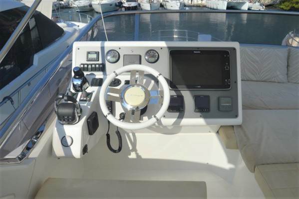 2014 AZIMUT 54 FLY