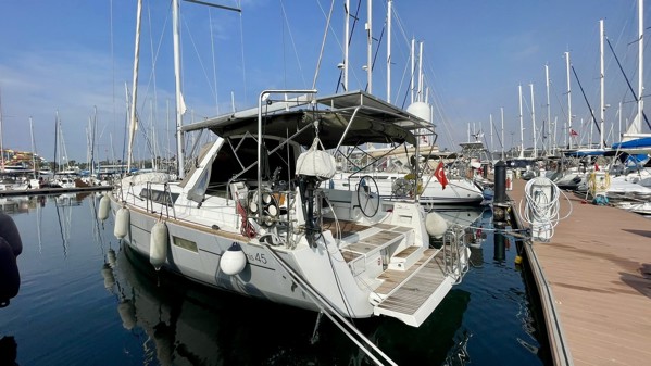 2015 BENETEAU OCEANIS 45