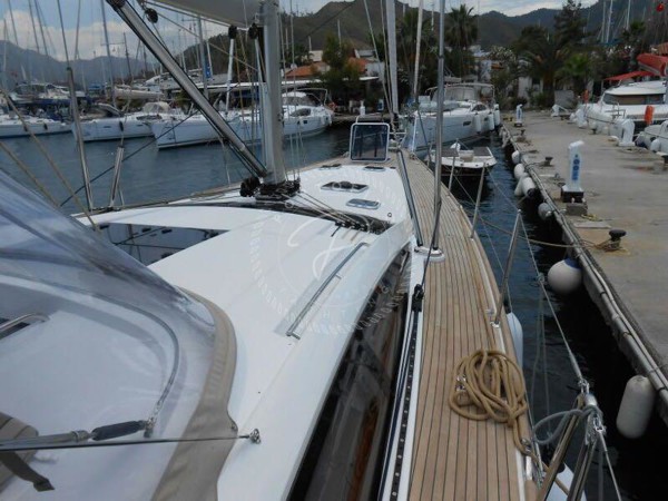 2013 JEANNEAU 57