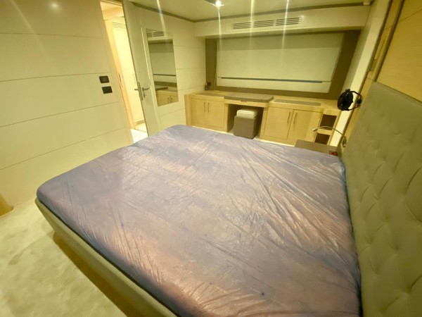 2018 SIRENA YACHTS 64
