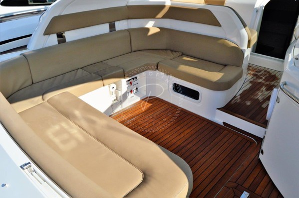 2014 FAIRLINE TARGA 38