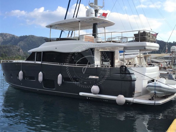 2016 AZIMUT MAGELLANO 66