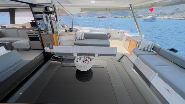 2021 FOUNTAINE PAJOT SAMANA 59