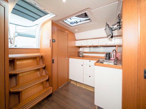 2014 BAVARIA SPORT 44 HT