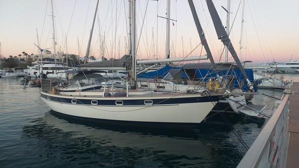 1985 HALLBERG-RASSY 38