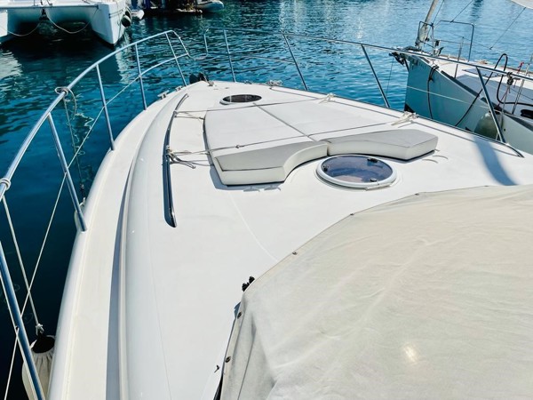 2005 PRINCESS V50