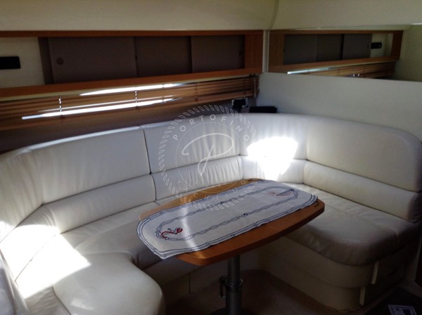 2011 FAIRLINE TARGA 38