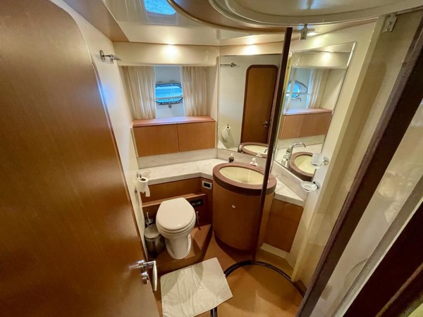 2007 FERRETTI YACHTS 731