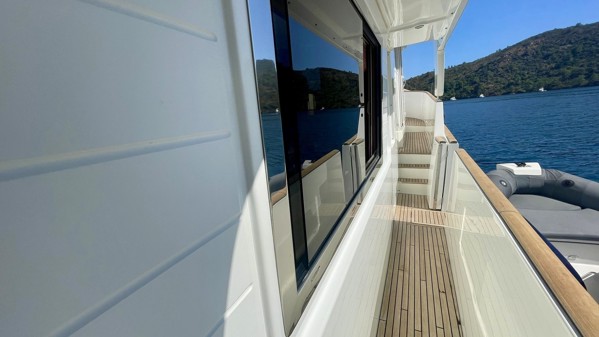 2011 BENETEAU SWIFT TRAWLER 52