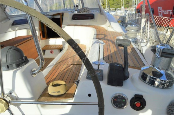 2008 BAVARIA VISION 50