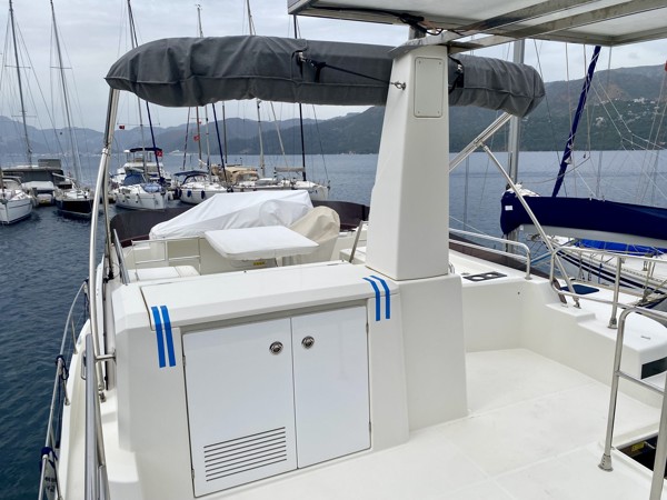 2021 BENETEAU SWIFT TRAWLER 41- DOCKMATE 