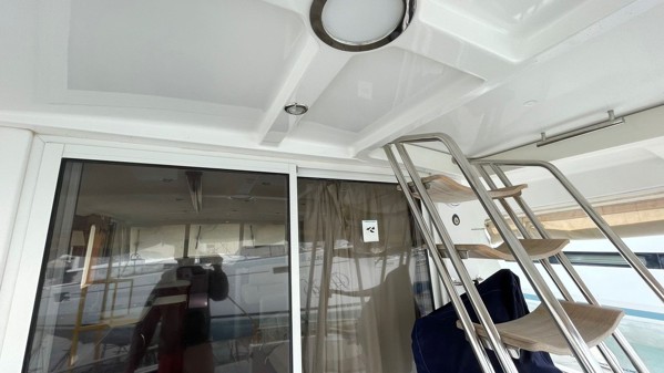 2010 BENETEAU SWIFT TRAWLER 42