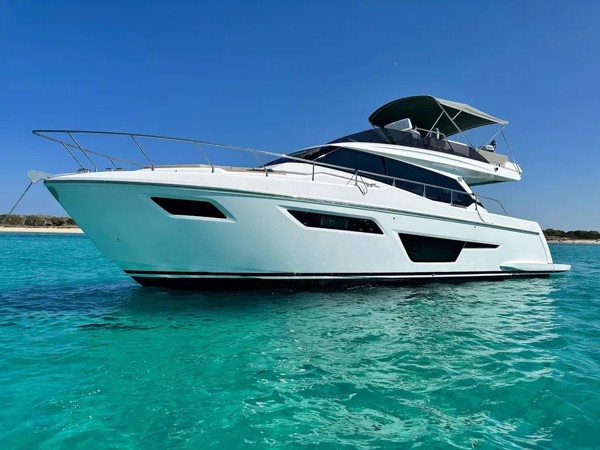 2023 FERRETTI 500 FLY