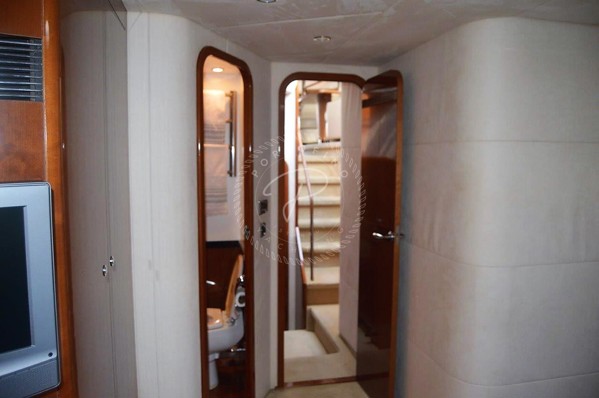 2007 PRINCESS 67