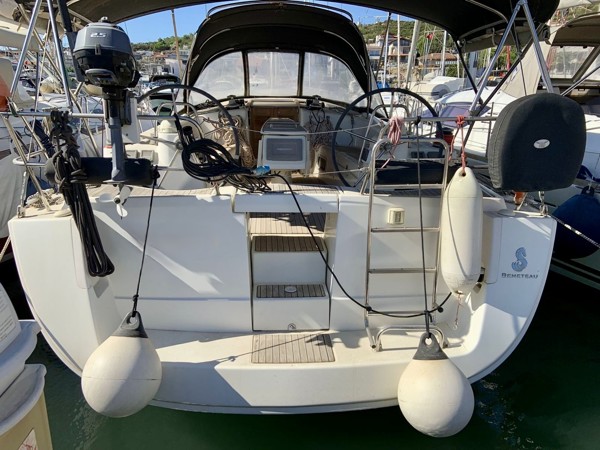 2011 BENETEAU OCEANIS 40 