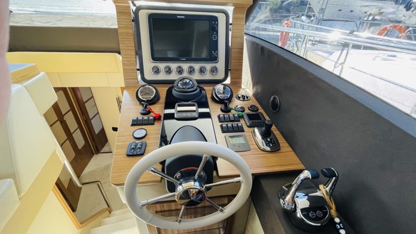 2016 AZIMUT MAGELLANO 53