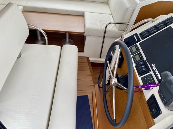 2021 BENETEAU SWIFT TRAWLER 41- DOCKMATE 