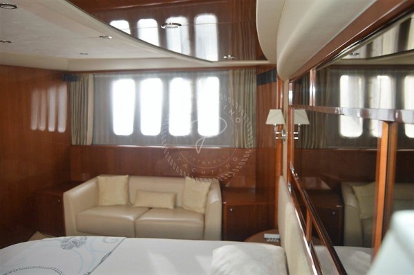 2007 PRINCESS 67