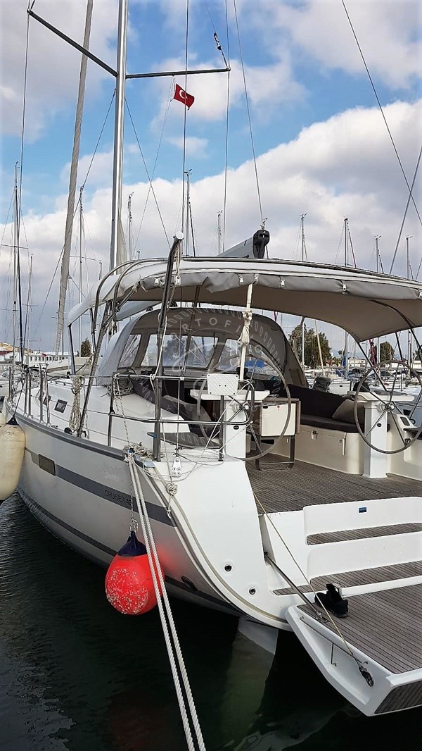 2013 BAVARIA 45 CRUISER