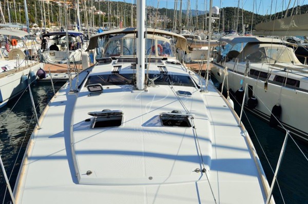 2015 JEANNEAU 53