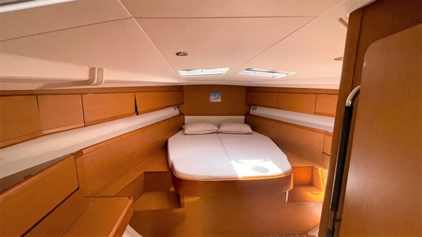 2016 JEANNEAU SUN ODYSSEY 50 DS