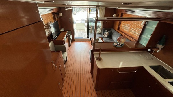 2011 BENETEAU SWIFT TRAWLER 52