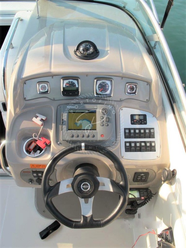 2011 CHAPARRAL 270 SIGNATURE