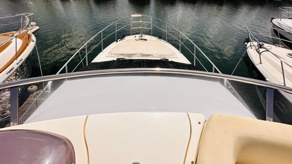 2009 AZIMUT 43 FLY