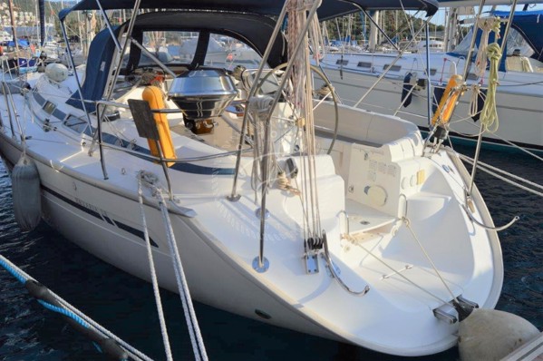 2003 BAVARIA 38 CRUISER