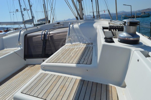 2013 JEANNEAU 57