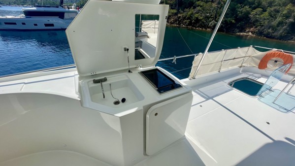 2011 BENETEAU SWIFT TRAWLER 52