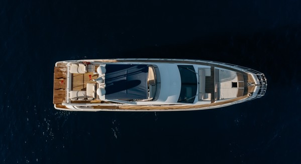 2017 AZIMUT 66 FLY